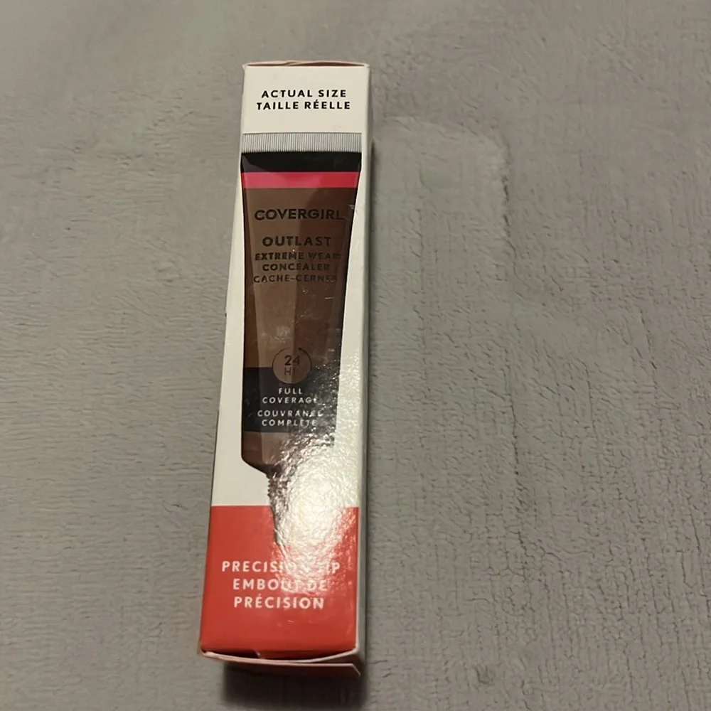 NWT Covergirl Outlast Concealer 880 Cappuccino